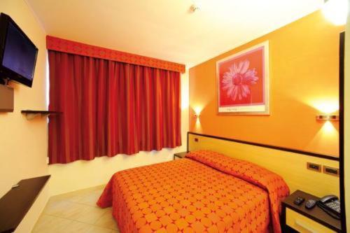 Hotel Cristina Rocca San Giovanni Bagian luar foto